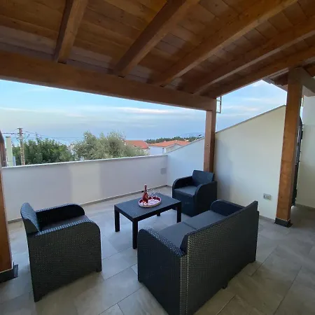 - Casa Del Mirto